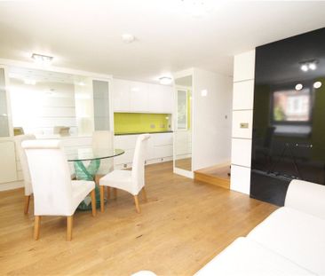 More Close, London, W14 9BN - Photo 2