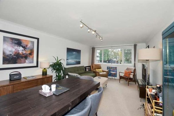 Selworthy Close, Wanstead, E11 - Photo 1