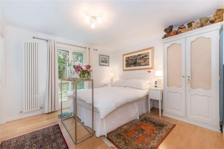 3 bedroom flat to rent - Photo 5