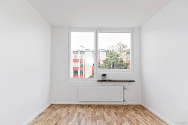 Solbergavägen 21 - Foto 1