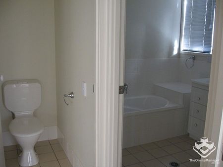 3-Bedroom Townhouse in Prime Deception Bay Location - Photo 5