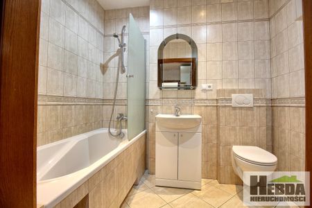 Na wynajem mieszkanie 3 pokojowe na zamkniętym osiedlu, ul. Fredry - Photo 5