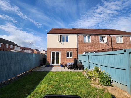 Woodpecker Close, Lydney - Photo 3