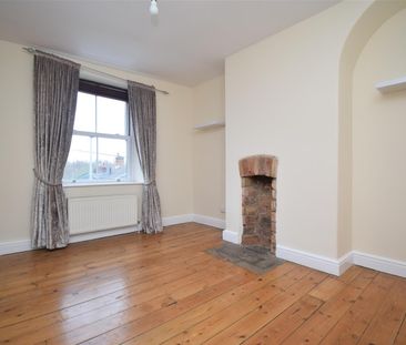 Almshouse Lane, Newmillerdam, Wakefield - Photo 1