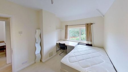 3 bedroom semi-detached house to rent - Photo 5