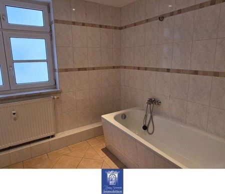 Gemütliche helle 3-Zimmerwohnung mit Wohnküche, Tageslichtbad und Gäste-WC! - Photo 4