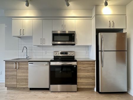 Hochelaga Maisonneuve: condo de 2 chambres sur 2 étages avec 2 terrasses privées, offert en location semi meublée! - Photo 5