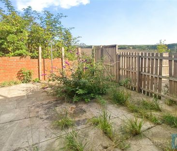 2 bedroom terraced house to rent - Photo 6