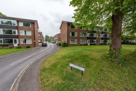 2 bedroom flat to rent - Photo 4