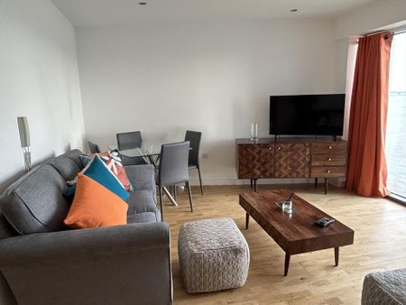 2 bedroom apartment to rent - Photo 2