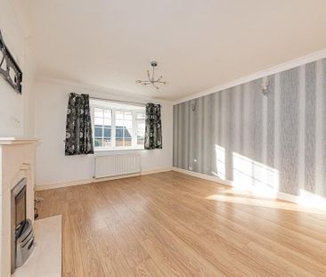 5 bedroom detached house to rent - Photo 4