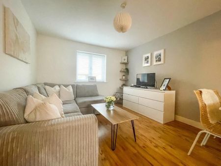 2 bedroom apartment to rent - Photo 2