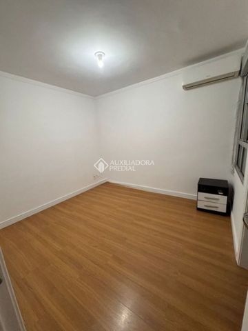 Apartamento com 2 quartos e 118m² para alugar em Sarandi, Porto Alegre. - Photo 2
