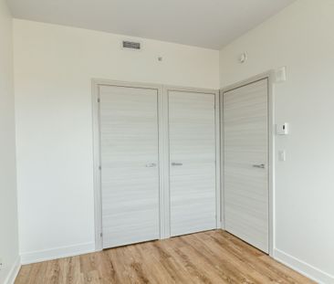 30 Saint-Joseph Est - Photo 2