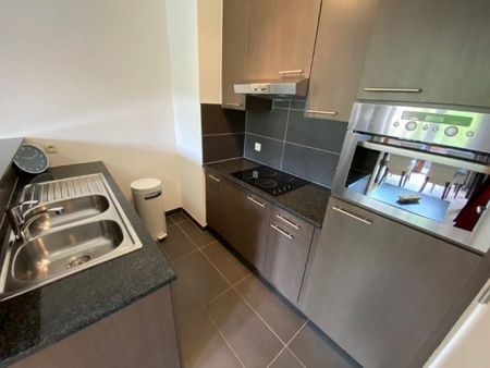 AUDERGHEM : APPARTEMENT MEUBLE 2 CHAMBRES + TERRASSE + PARKING - Auderghem - Foto 5