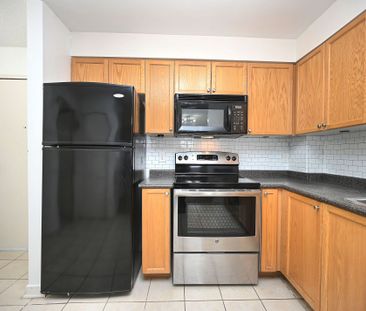 For Lease - 8 Dayspring Circle Unit# 1209, Brampton, Ontario - Photo 6
