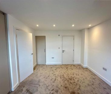 3 bedroom townhouse to rent - Photo 2