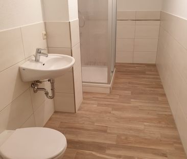 Gera, Reuß-Park: Kuschlige 2-Raum-DG-Wohnung! (B 1.16) - Photo 6