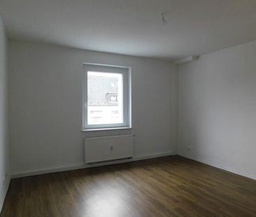 Großzügige 3-Zimmer-Wohnung mit Balkon! - Foto 1
