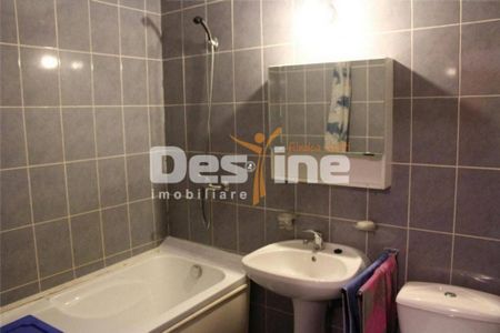 Garsoniera de inchiriat in zona Podul de Piatra - Gara - ... - Photo 5