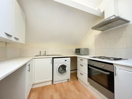 Flat 3, 53 Clarkegrove RoadBroomhillSheffield - Photo 1