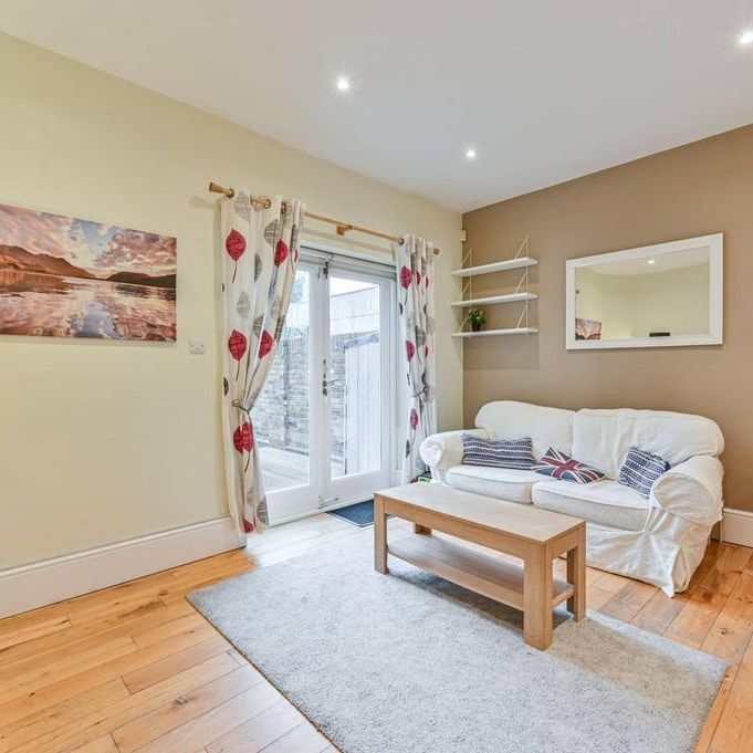 1 bedroom flat to rent - Photo 1