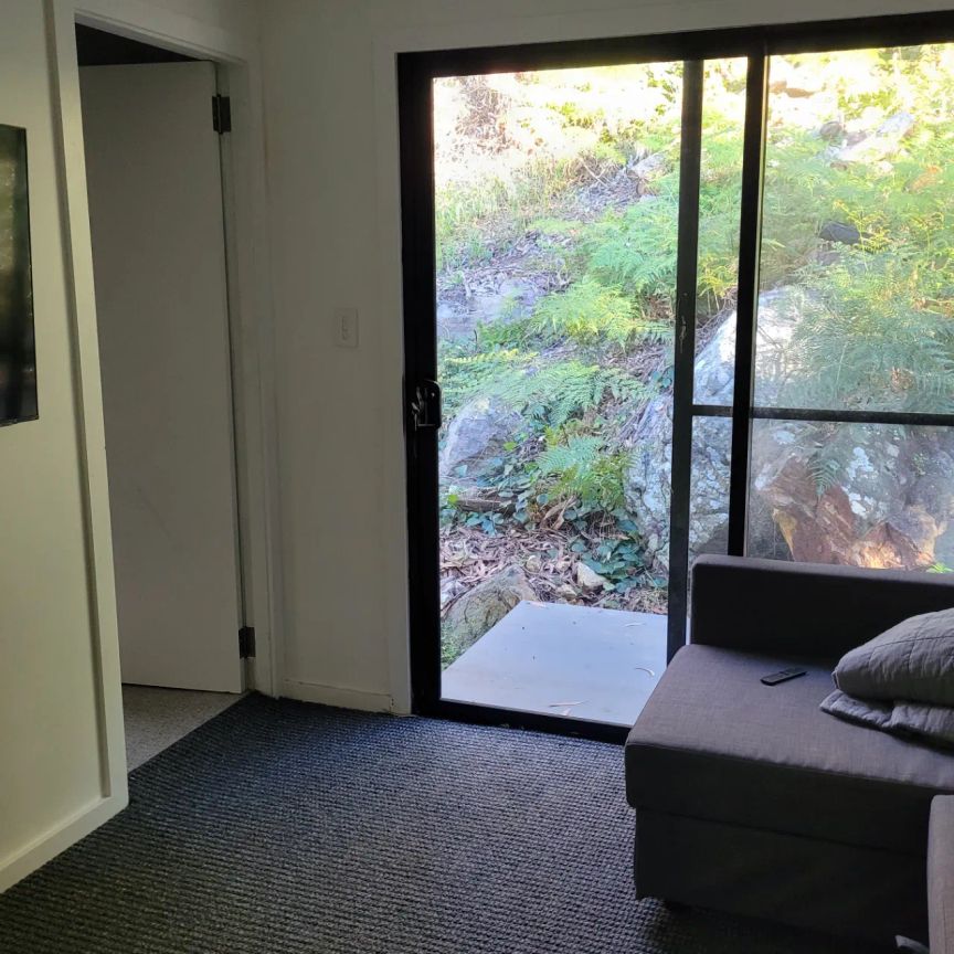 Tranquil Waterfront Living – Fully Furnished Oasis Just Minutes from Berowra Waters - Photo 1
