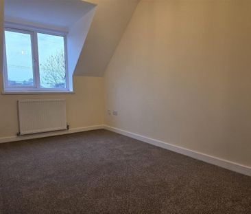 Twyford Place, Wellington - Photo 3