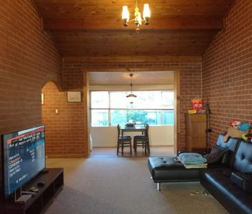 Family Home Close to O Bahn - Photo 6