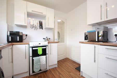 Commonside Street, Airdrie, ML6 - Photo 5