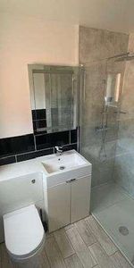 Gweal Avenue, Kennet Island, RG2 - Photo 4