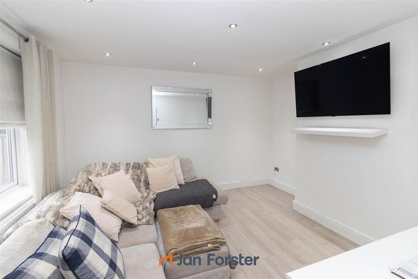 3 bedroom house to rent - Photo 1