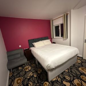 Room 207, SimplyStay Lincoln Road, Skegness, Lincolnshire, PE25 2EA - Photo 2