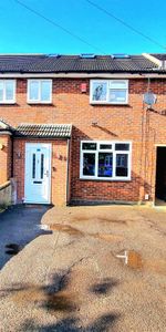 1 bedroom in a house share to rent - Photo 4