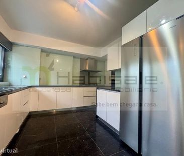 Cascais E Estoril, Lisbon - Photo 3