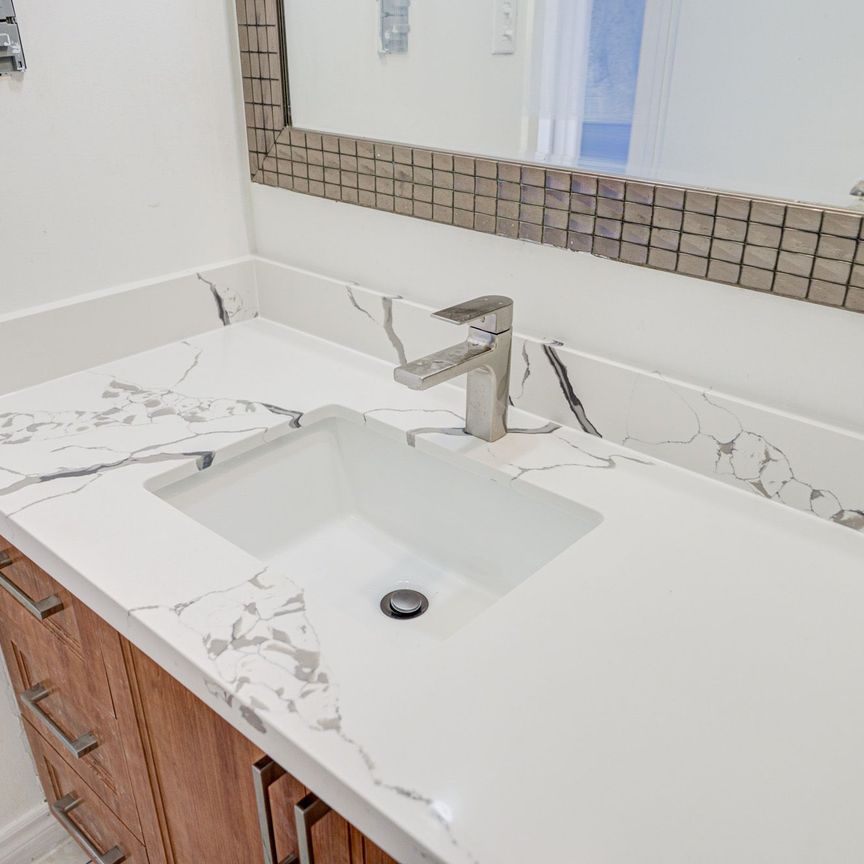 For Lease - 152 Micmac Crescent Unit# Upper, Toronto, Ontario - Photo 1