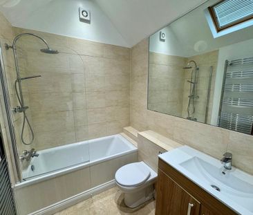 3 bedroom terraced house to rent - Photo 4