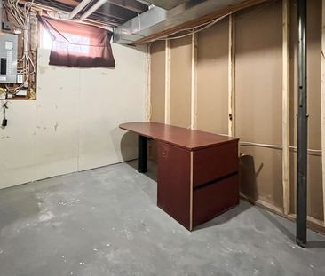 Renovated 3 Bed Home With Finished Basement Move In Early & Pay No ... - Photo 5