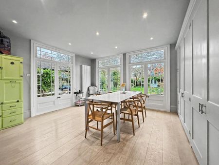 5 bedroom detached house to rent - Photo 4