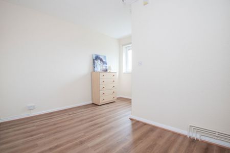 Ludovick Walk, London, SW15 - Photo 5