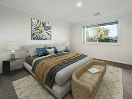 Stunning & Spacious Home - Photo 2