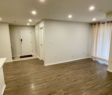 For Lease - 75 Weldrick Road Unit# 821, Richmond Hill, Ontario - Photo 1