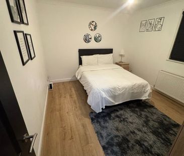 1 Bed Flat, Deptford High Street, SE8 - Photo 6