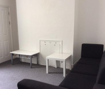 6 bedroom house to rent - Photo 3