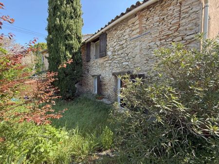 Location Maison 3 pièces 83 m2 à Saint-Saturnin-Lès-Apt - Photo 2