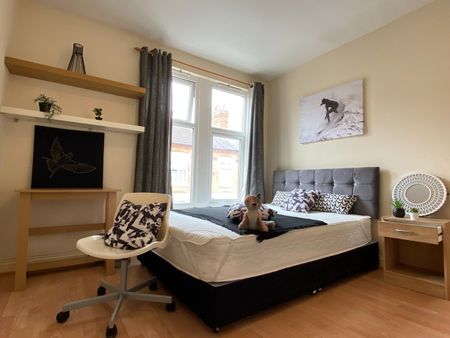 3 Bed Terraced House, Off London Road, LE2 - Photo 3