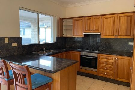 Renovated 3 Bedroom Townhouse with Scenic District Views - Photo 3