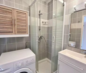 Location Appartement 2 pièces 26m² HYERES 83400 - Photo 6