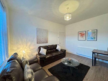 Belford Terrace, North Shields, NE30 - Photo 3