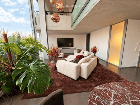 Exclusive 180 m² Designer Loft | Lake Views | Fully Furnished - Photo 2